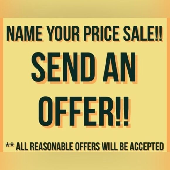 1” silver tone and red enamel heeled shoe charm - Picture 9 of 9